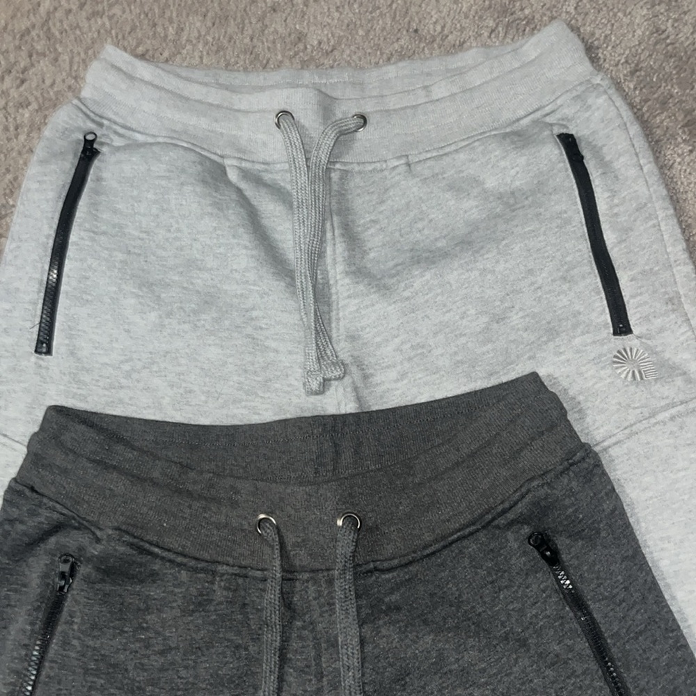 Akademic Drawstring Shorts Size XL - Picture 2 of 6